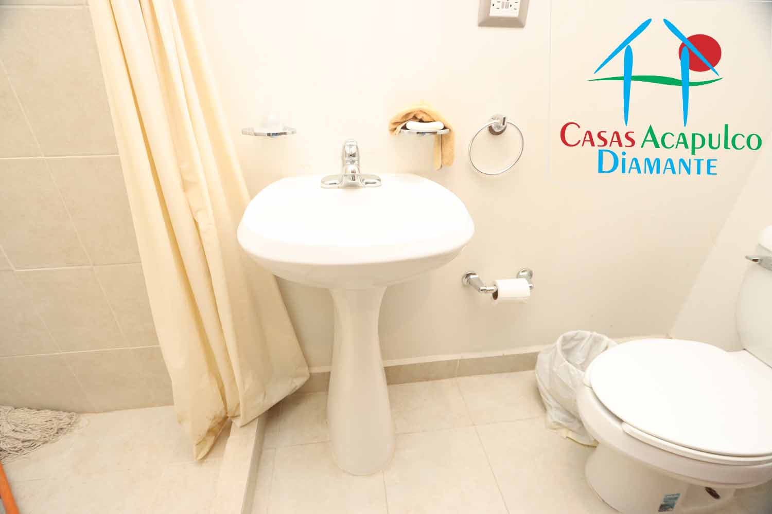 Ocean Front 604 - Cuarto de servicio antes de Otis 3